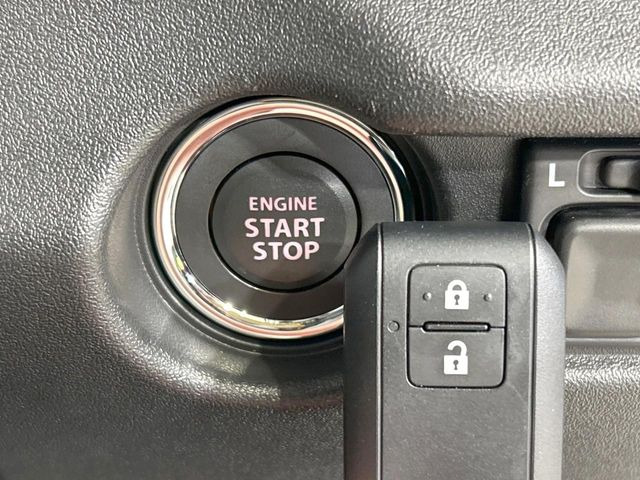 �y�L�[���X�X�^�[�g�V�X�e���z�J�o����|�P�b�g�ɓ��ꂽ�܂܂ł��h�A�̎{���E�������\�ȃX�}�[�g�L�[�𑕔��B�G���W���̃I���E�I�t�����J�M�����o���K�v����������Ƃ��Ă��֗��ł���