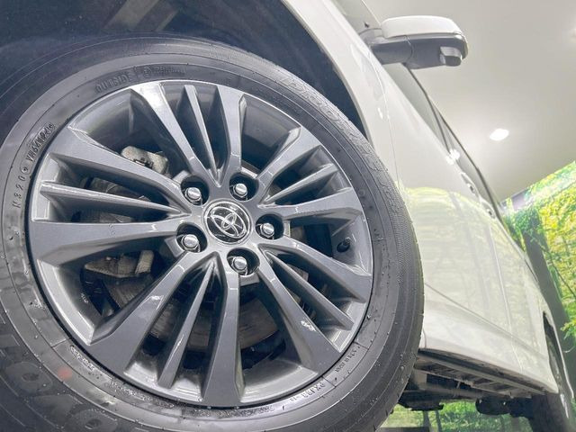 �y����16�C���`�A���~�z�C�[���z�O�ςɃ}�b�`���������A���~�z�C�[���𑕒����Ă���܂��B�e��ЊO�A���~�z�C�[����A�X�^�b�h���X�^�C�����戵�����Ă���܂��B���񂲑��k����������