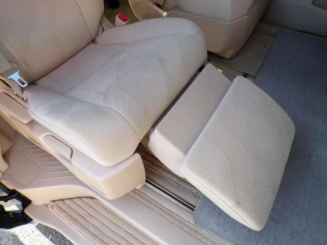 クロカンSUVのほかにもアルファード・エルグランド・セレナ・ステップワゴン・ヴォクシー・ヴェルファイア・オデッセイ・輸入車もポルシェカイエン ミニクロスオーバーオール4 キャプティバ等在庫しております