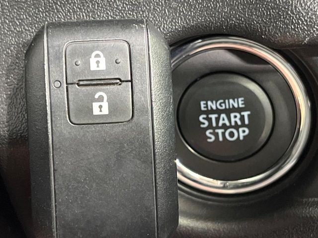 �y�L�[���X�X�^�[�g�V�X�e���z�J�o����|�P�b�g�ɓ��ꂽ�܂܂ł��h�A�̎{���E�������\�ȃX�}�[�g�L�[�𑕔��B�G���W���̃I���E�I�t�����J�M�����o���K�v����������Ƃ��Ă��֗��ł���