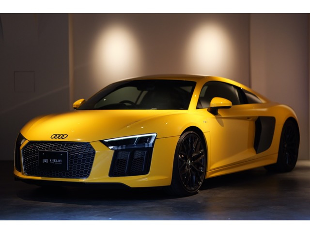 R8(�A�E�f�B) V10 5.2 FSI �N���g�� 4WD�@�v���e�N�V�����t�B���� ���Îԉ摜