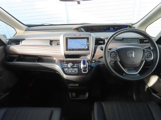 フリード1.5 ハイブリッド EX