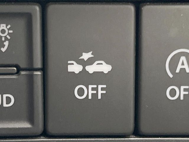 �y�X�Y�L �Z�[�t�e�B�T�|�[�g�z���s���ɑO���̎ԗ�����F�����A�Փ˂������Ȏ��͌x��ƃu���[�L�ŏՓˉ���Ɣ�Q�y�����A�V�X�g�B�����S�Ƀh���C�u�����y���݂��������܂��B