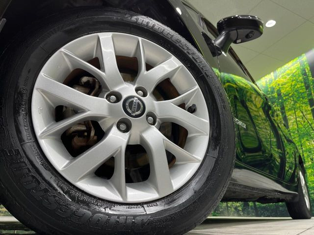 �y����15�C���`�A���~�z�C�[���z�O�ςɃ}�b�`���������A���~�z�C�[���𑕒����Ă���܂��B�e��ЊO�A���~�z�C�[����A�X�^�b�h���X�^�C�����戵�����Ă���܂��B���񂲑��k����������