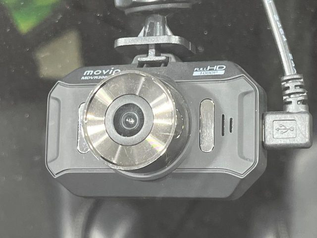 �y�h���C�u���R�[�_�[�z�h���C�u���R�[�_�[����!���s���͂������A������^�]�⎖�̂ɑ��������ہA�f���ŋL�^���A����̃��X�N�ɔ����܂��B���L�^�pSD�J�[�h�͂��q�l�����g�ł��������������K�v������܂��B