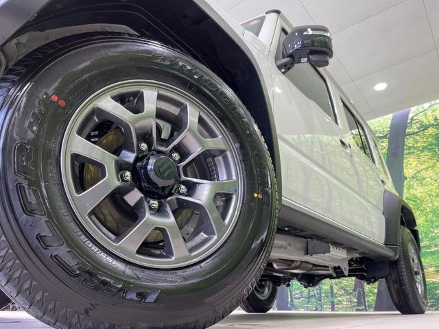 �y����15�C���`�A���~�z�C�[���z�O�ςɃ}�b�`���������A���~�z�C�[���𑕒����Ă���܂��B�e��ЊO�A���~�z�C�[����A�X�^�b�h���X�^�C�����戵�����Ă���܂��B���񂲑��k����������