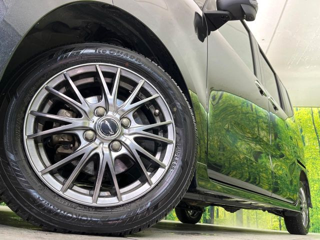 �y14�C���`�A���~�z�C�[���z�O�ςɃ}�b�`�����A���~�z�C�[���𑕒����Ă���܂��B�e��A���~�z�C�[����A�X�^�b�h���X�^�C�����戵�����Ă���܂��B���񂲑��k����������