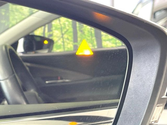 �y�u���C���h�X�|�b�g���j�^�����O�z���s���A�h�A�~���[�̎��p�ɂȂ�₷���ӏ��Ɍ㑱�Ԃ��ڋ߂���ƃT�C�h�~���[�t�߂Ɍx����\���A�h���C�o�[�ɒ��ӊ��N�����Ă���܂��B