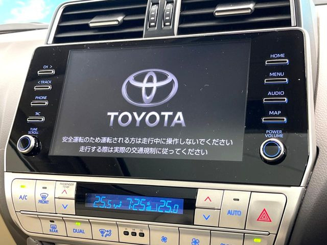 【9インチ ディスプレイオーディオ】大画面ディスプレイへお持ちのスマートフォンと連携して、ナビやbluetoothでの音楽再生が可能です♪デザインはもちろん操作性も良好!別途ナビ機能の取付可能です♪