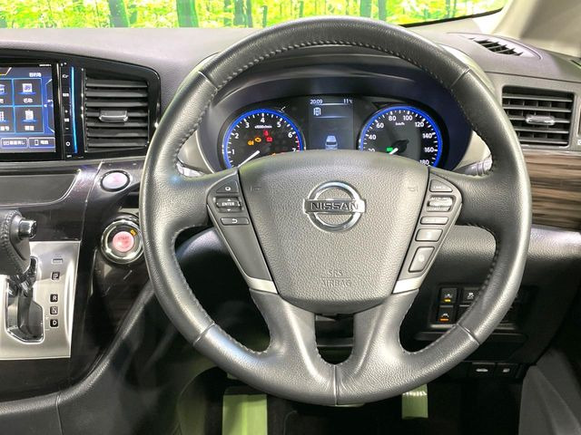 �y�����v�����X�e�A�����O�z�㎿�Ȋv���g�p���邱�ƂŁA��ɂ����������݂ƂĂ��^�]���₷���n���h���ł���