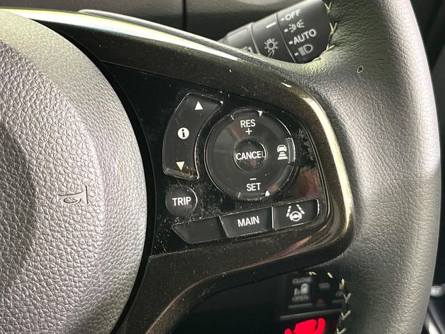 �y�A�_�v�e�B�u�N���[�Y�R���g���[���z�������H�ł̒��������s���y��!!�����ő��x��ۂN���[�Y�R���g���[�����A�Փˌy���V�X�e���ƘA�g���A�O���̎ԗ������m���ĎԊԂ�ۂ悤�ɑ��x���߂��Ă���܂�!!