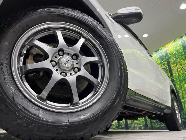 �y16�C���`�A���~�z�C�[���z�O�ςɃ}�b�`�����A���~�z�C�[���𑕒����Ă���܂��B�e��A���~�z�C�[����A�X�^�b�h���X�^�C�����戵�����Ă���܂��B���񂲑��k����������