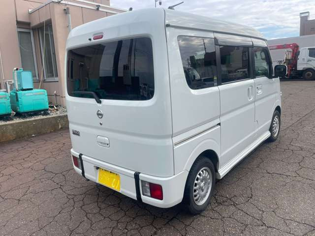 NV100クリッパーリオチェアキャブ ハイルーフ 4WD