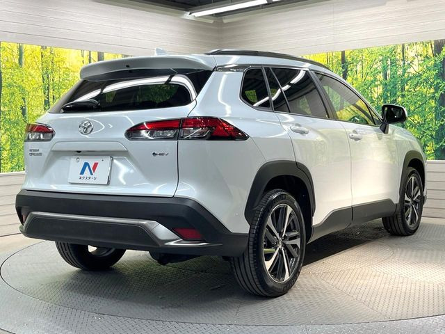 ��D�]�𒸂��Ă���܂��{�f�B�̒e�X�v���b�V���R�[�g���D�]��t���B�ʏ�̃K���X�R�[�g�ƈقȂ�A�ϋv�N��6�N�̖��@���K���X�R�[�e�B���O���A�{�f�B���L���C�ȏ�Ԃɕۂ��Ă���܂��B