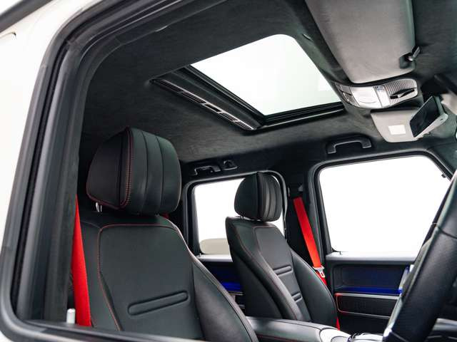 �y �J�X�^�}�C�Y �z�y�C���g�A�X���[�N�t�B�����ȂǂŃi�C�g�p�b�P�[�W�̎d�l���Č�������A�t�����g�O������ʃ��f���̂��̂ɑւ��Ă݂���B�z�C�[����L�����p�[�̃y�C���g�����𖣂�����|�C���g�̂ЂƂB