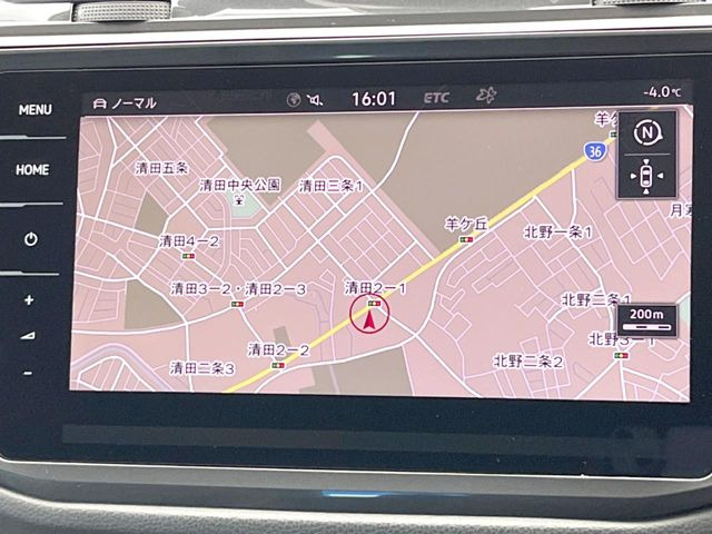 �������i�r:��̊��̂���i�r�́A����������ԓ������o���Ă���܂��BBluetooth�Đ��ȂǃI�[�f�B�I�@�\���[�����Ă���܂��̂ŁA�^�]�����y���߂܂���