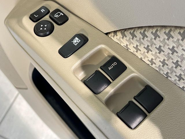 �y�d���i�[�~���[�z�T�C�h�~���[�͓d���i�[���ƂȂ��Ă���A�������ԏ�ł��L�Y�������X�N��}�����܂��B