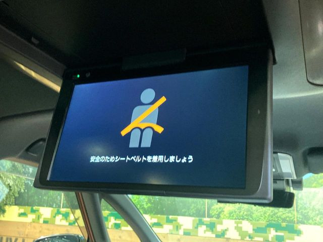 【フリップダウンモニター】家族や友人とお出かけする機会が多い方に大人気のフリップダウンモニター!大画面モニターで車内はエンタメ空間!退屈しがちな長距離ドライブも楽しい時間に変わります!