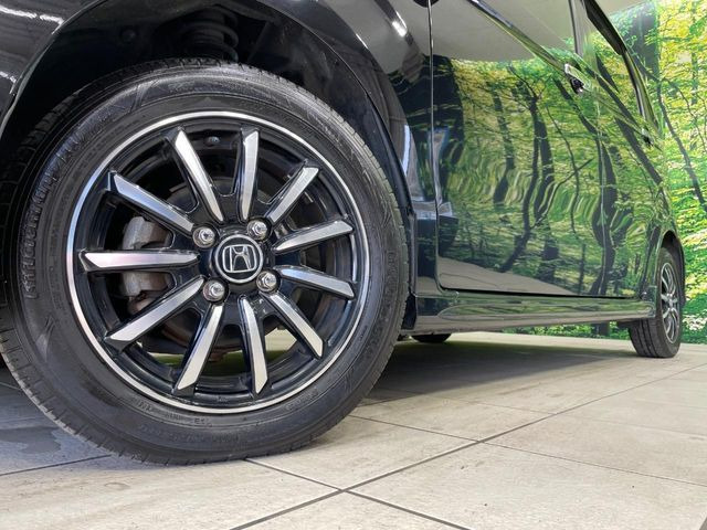 �y����14�C���`�A���~�z�C�[���z�O�ςɃ}�b�`���������A���~�z�C�[���𑕒����Ă���܂��B�e��ЊO�A���~�z�C�[����A�X�^�b�h���X�^�C�����戵�����Ă���܂��B���񂲑��k����������