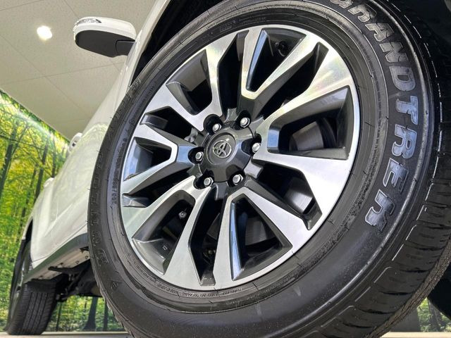 �y����19�C���`�A���~�z�C�[���z�O�ςɃ}�b�`���������A���~�z�C�[���𑕒����Ă���܂��B�e��ЊO�A���~�z�C�[����A�X�^�b�h���X�^�C�����戵�����Ă���܂��B���񂲑��k����������