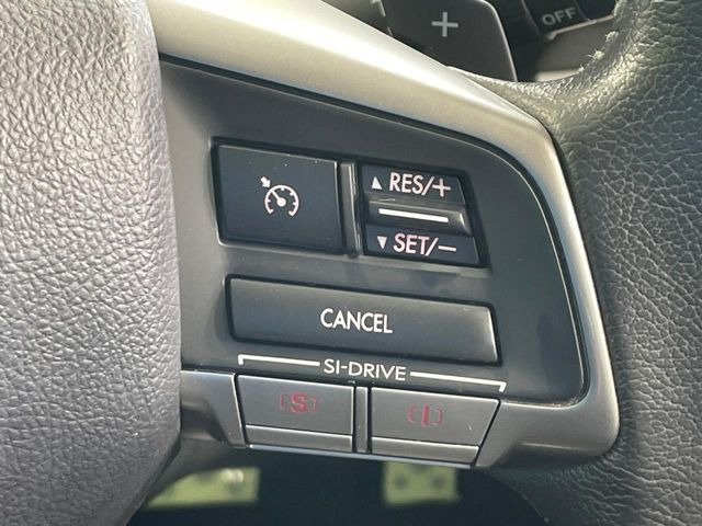 �y�N���[�Y�R���g���[���z�������H�����N���N���s�B�A�N�Z���𗣂��Ă���葬�x�ő��s���ł��A�������^�]���̕��S���y��!�����E�������ȒP�ȃX�C�b�`����Œ����ł��܂��B