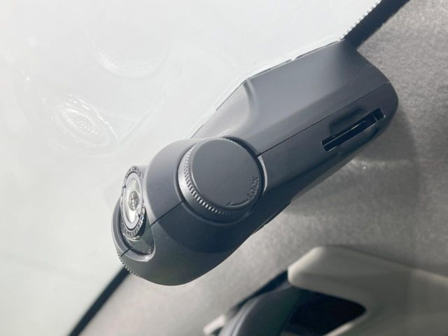 �y�h���C�u���R�[�_�[�z���S�E���S�ȃJ�[���C�t�ɕK�{�̃h���C�u���R�[�_�[�𑕔�!���s���͂������A������^�]�⎖�̂ɑ��������ۂ̏󋵂��f���ŋL�^���A����̃��X�N�ɔ����܂��B