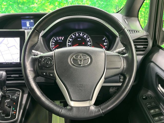 �y�����v�����X�e�A�����O�z�㎿�Ȋv���g�p���邱�ƂŁA��ɂ����������݂ƂĂ��^�]���₷���n���h���ł���