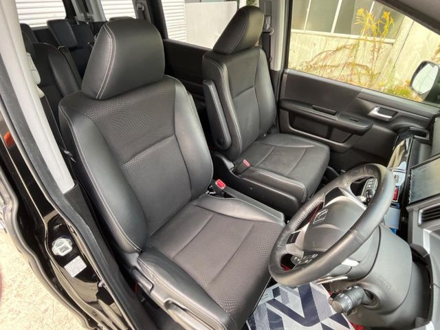 �y�n�[�t���U�[�V�[�g�z�������ƍ���S�n�𗼗������l�C�̃V�[�g���w�ʁE���ʂ̃t�@�u���b�N�f�ނ́A�ʋC���̗ǂ��⊊��ɂ����ɗD��Ă��܂��B�C���╞���ɍ��E���ꂸ���K�ɂ���肢�������܂��B