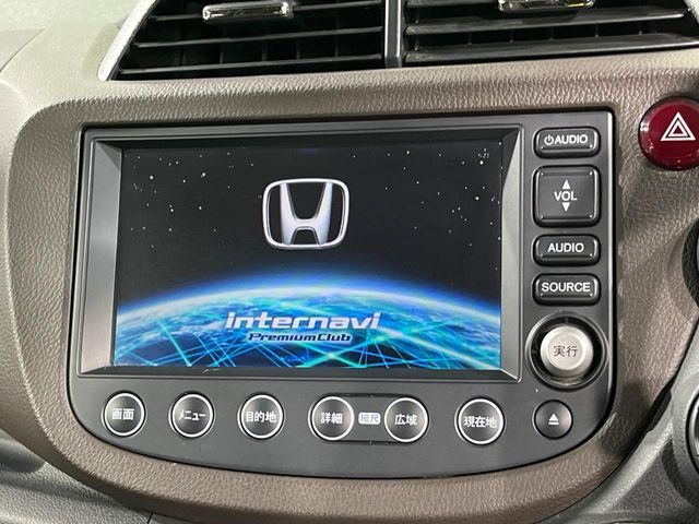 �y���[�J�[�����i�r�z�C���e���A�ɗn�����ރX�^�C���b�V���ȁu��p�݌v�v���[�J�[�i�r�𑕔��􎋔F���⑀�쐫�ȂǊ�{���\�ɂ��D��A���㎿�ȃJ�[���C�t�����y���݂��������܂��B