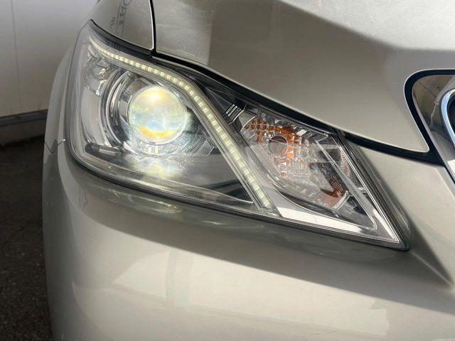 �yHID�w�b�h���C�g�z���ɖ��邭�O�����Ƃ炵�Ă����̂ŁA���V����Ԃ̑��s�������E�ǍD�ň��S���Ă���肢�������܂��B