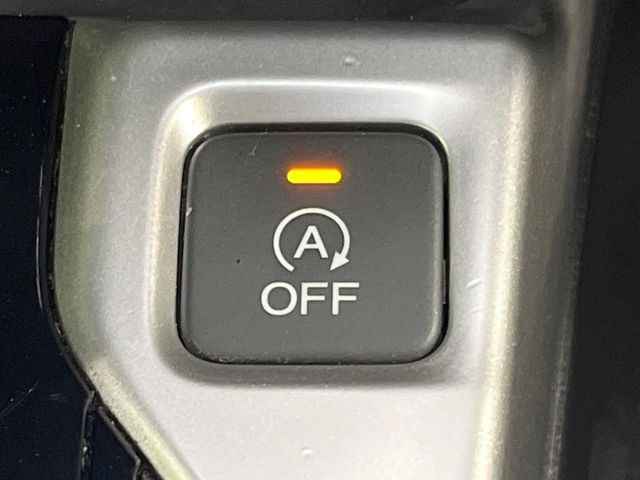 �y�A�C�h�����O�X�g�b�v�z�ԐM����a�؂Œ�Ԃ����ۂɃG���W�����~���A���ʂȔR���̏����}���܂��B�R��������ی�ɂȂ���@�\��G���W���̓u���[�L�𗣂��΍Ďn�����܂��B