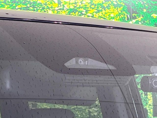 �y�g���^�Z�[�t�e�B�Z���X�z���s���ɑO���̎ԗ�����F�����A�Փ˂������Ȏ��͌x��ƃu���[�L�ŏՓˉ���Ɣ�Q�y�����A�V�X�g�B�����S�Ƀh���C�u�����y���݂��������܂��B