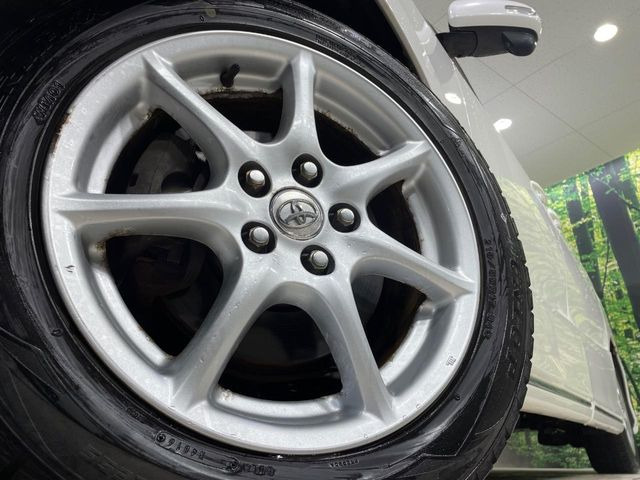 �y����17�C���`�A���~�z�C�[���z�O�ςɃ}�b�`���������A���~�z�C�[���𑕒����Ă���܂��B�e��ЊO�A���~�z�C�[����A�X�^�b�h���X�^�C�����戵�����Ă���܂��B���񂲑��k����������