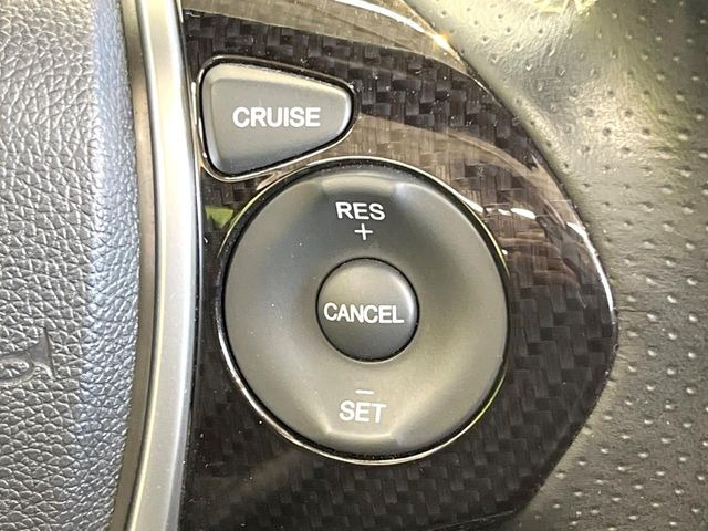 �y�N���[�Y�R���g���[���z�������H�����N���N���s�B�A�N�Z���𗣂��Ă���葬�x�ő��s���ł��A�������^�]���̕��S���y��!�����E�������ȒP�ȃX�C�b�`����Œ����ł��܂��B