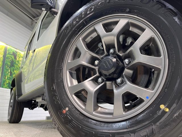 �y����15�C���`�A���~�z�C�[���z�O�ςɃ}�b�`���������A���~�z�C�[���𑕒����Ă���܂��B�e��ЊO�A���~�z�C�[����A�X�^�b�h���X�^�C�����戵�����Ă���܂��B���񂲑��k����������