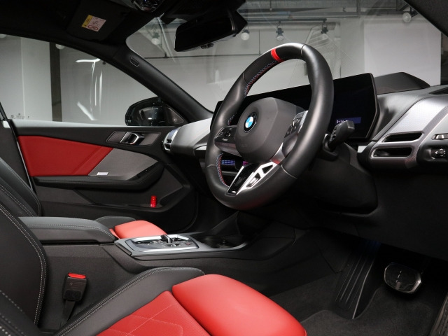 2シリーズグランクーペM235 xドライブ 4WD