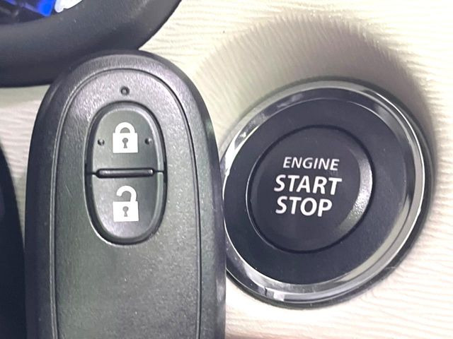 �y�L�[���X�X�^�[�g�V�X�e���z�J�o����|�P�b�g�ɓ��ꂽ�܂܂ł��h�A�̎{���E�������\�ȃX�}�[�g�L�[�𑕔��B�G���W���̃I���E�I�t�����J�M�����o���K�v����������Ƃ��Ă��֗��ł���