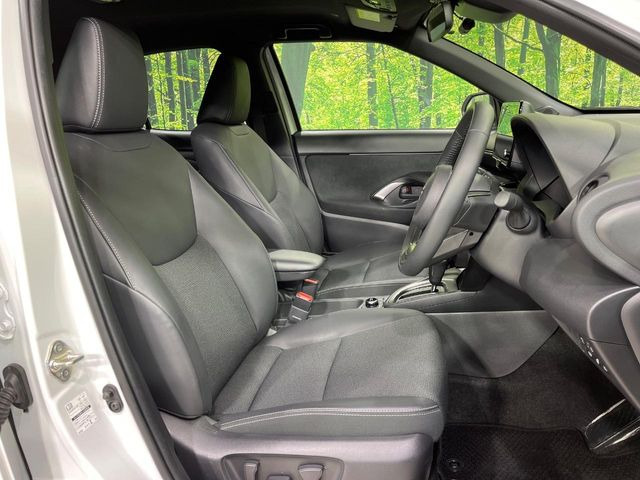 �y�n�[�t���U�[�V�[�g�z�������ƍ���S�n�𗼗������l�C�̃V�[�g���w�ʁE���ʂ̃t�@�u���b�N�f�ނ́A�ʋC���̗ǂ��⊊��ɂ����ɗD��Ă��܂��B�C���╞���ɍ��E���ꂸ���K�ɂ���肢�������܂��B