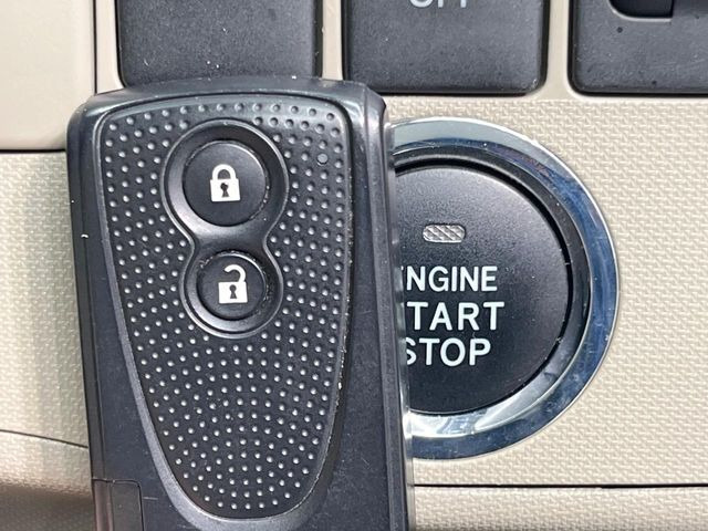 �y�L�[�t���[�V�X�e���z�J�o����|�P�b�g�ɓ��ꂽ�܂܂ł��h�A�̎{���E�������\�ȃX�}�[�g�L�[�𑕔��B�G���W���̃I���E�I�t�����J�M�����o���K�v����������Ƃ��Ă��֗��ł���