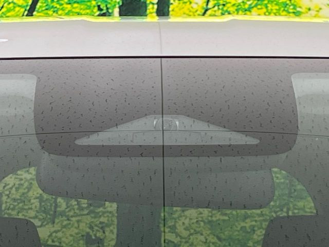 �y�z���_�Z���V���O�z���s���ɑO���̎ԗ�����F�����A�Փ˂������Ȏ��͌x��ƃu���[�L�ŏՓˉ���Ɣ�Q�y�����A�V�X�g�B�����S�Ƀh���C�u�����y���݂��������܂��B