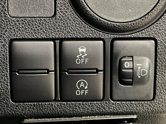 �y�A�C�h�����O�X�g�b�v�z�ԐM����a�؂Œ�Ԃ����ۂɃG���W�����~���A���ʂȔR���̏����}���܂��B�R��������ی�ɂȂ���@�\��G���W���̓u���[�L�𗣂��΍Ďn�����܂��B