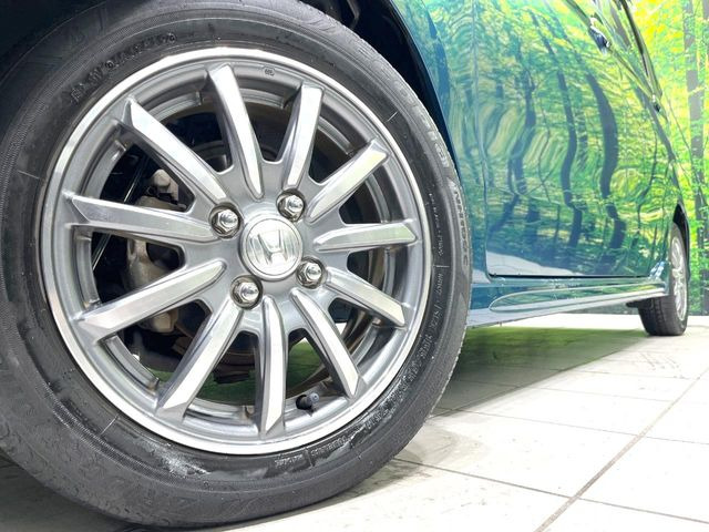 �y����14�C���`�A���~�z�C�[���z�O�ςɃ}�b�`���������A���~�z�C�[���𑕒����Ă���܂��B�e��ЊO�A���~�z�C�[����A�X�^�b�h���X�^�C�����戵�����Ă���܂��B���񂲑��k����������