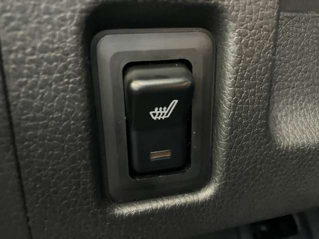 �������~��ɂ��ꂵ���V�[�g�q�[�^�[�����K���|�J�|�J!�G�A�R���������O�ɏ�荞�ނ��Ƃ������h���C�o�[�̐g�̂�f�����g�߂Ă���܂�!