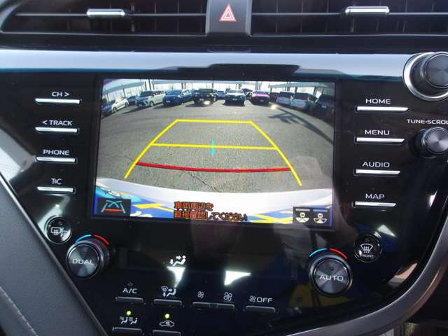 �o�b�N�J����