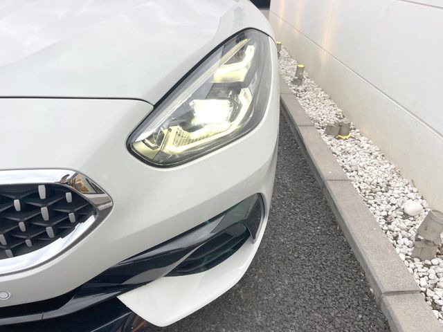 ��LED�w�b�h���C�g:��ԑ��s�����ǍD�Ȏ��E���m�ۂ����S���ĉ^�]�ł��鍂�P�xLED�w�b�h���C�g�𑕔�!�_�����x�������A����d�͂��}�����Ă��܂��B