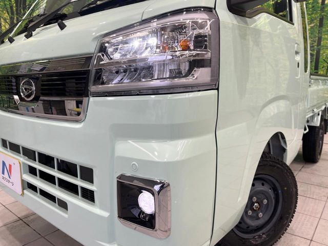 �yLED�w�b�h���C�g�z���V����ԑ��s�����ǍD�Ȏ��E���m�ۂ����S���ĉ^�]�ł��鍂�P�xLED�w�b�h���C�g�𑕔�!�_�����x�������A����d�͂��}�����Ă��܂��B