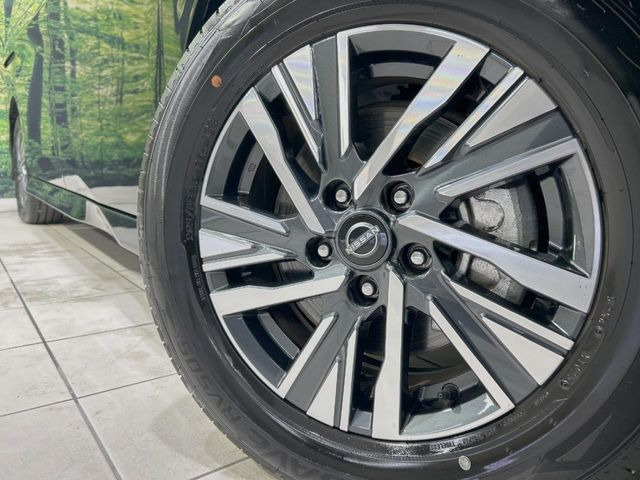 �y����16�C���`�A���~�z�C�[���z�O�ςɃ}�b�`���������A���~�z�C�[���𑕒����Ă���܂��B�e��ЊO�A���~�z�C�[����A�X�^�b�h���X�^�C�����戵�����Ă���܂��B���񂲑��k����������