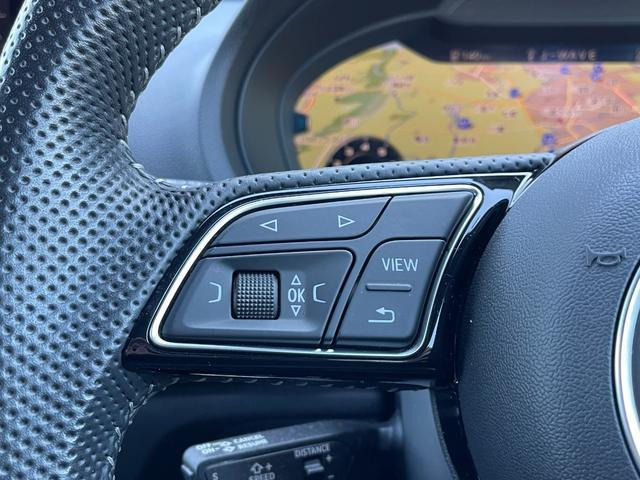 A3セダン30 TFSI スポーツ シグネチャーエディション