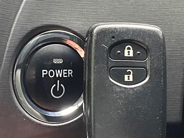 �y�X�}�[�g�L�[�z�J�o����|�P�b�g�ɓ��ꂽ�܂܂ł��h�A�̎{���E�������\�ȃX�}�[�g�L�[�𑕔��B�G���W���̃I���E�I�t�����J�M�����o���K�v����������Ƃ��Ă��֗��ł���