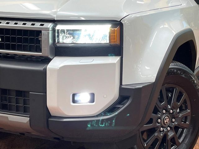 �yLED�w�b�h���C�g�z���V����ԑ��s�����ǍD�Ȏ��E���m�ۂ����S���ĉ^�]�ł��鍂�P�xLED�w�b�h���C�g�𑕔�!�_�����x�������A����d�͂��}�����Ă��܂��B